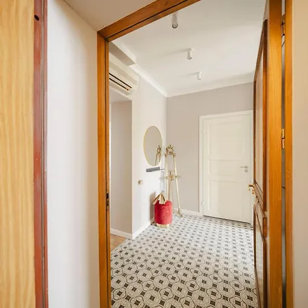 Designer Apartment, Free Parking * 리가